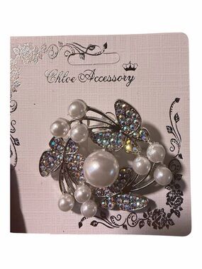 Pearl & Crystal Butterfly Brooch - Pink/Iridescent